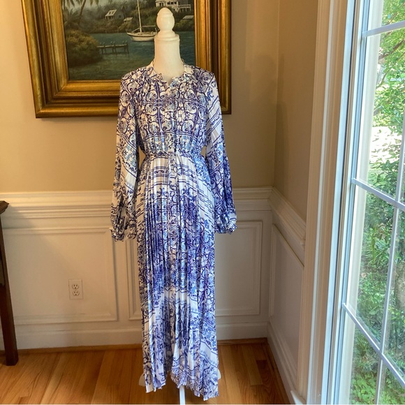 CHICWISH Blue White Tile Italian Print Pleated Long Sleeve Maxi Dress - Picture 12 of 14